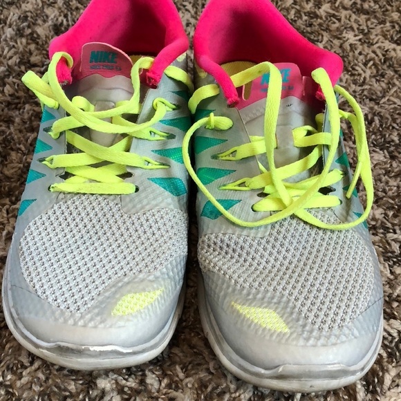 Nike Free 5.0 - Picture 2 of 4